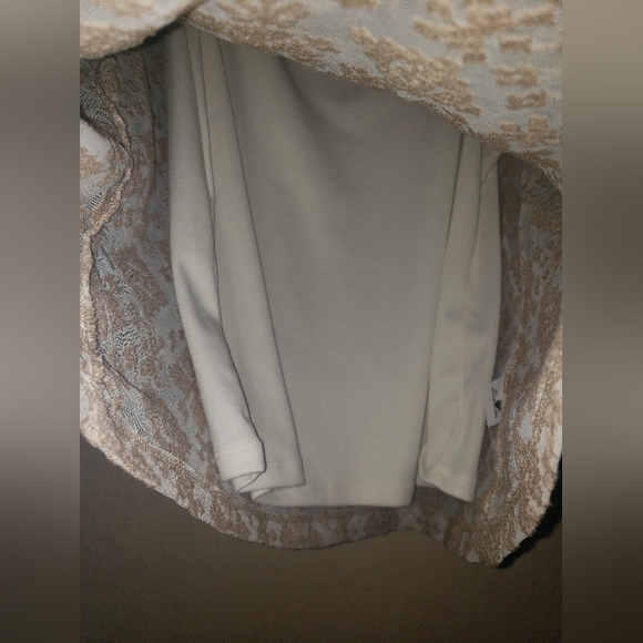 Ruby Red blouse - Picture 5 of 9